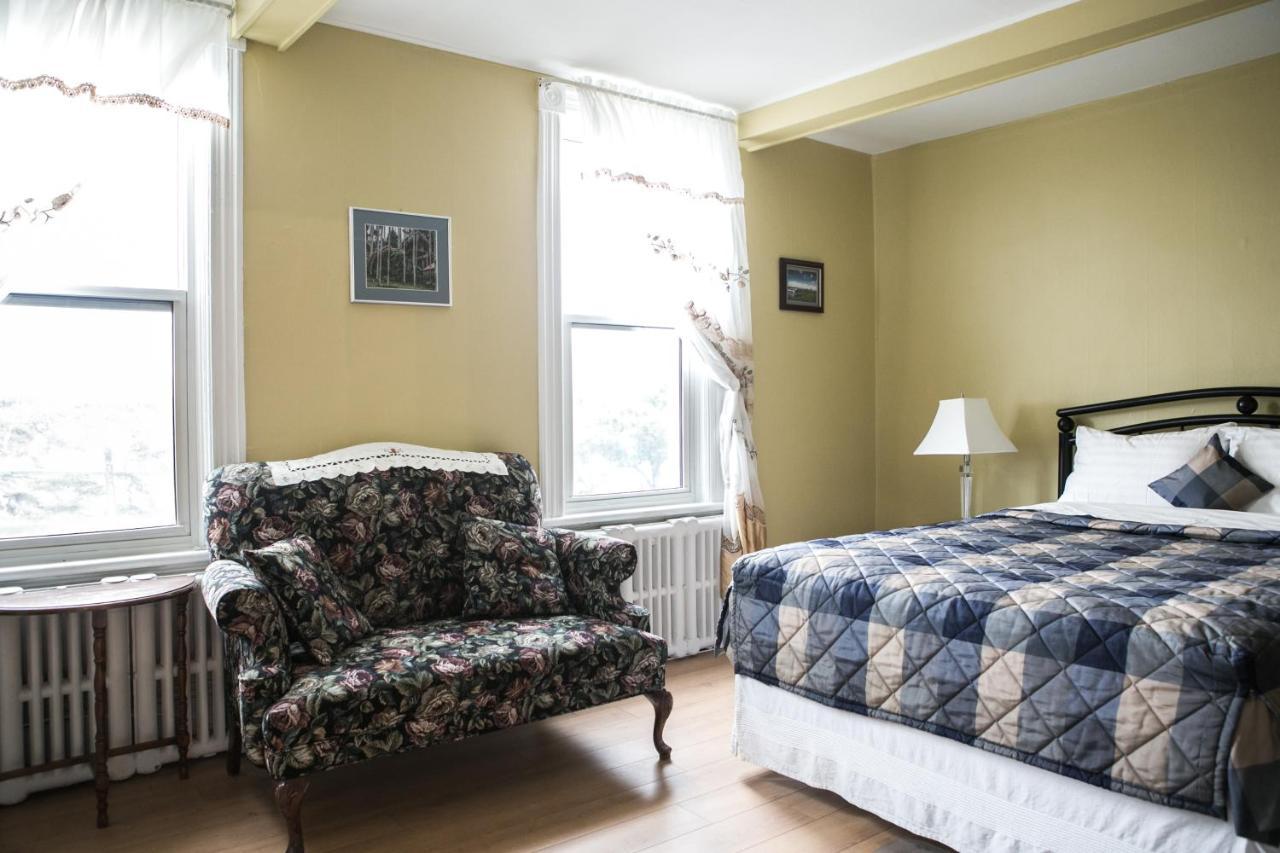 Le 227 Laurier B&B Gatineau Exteriör bild